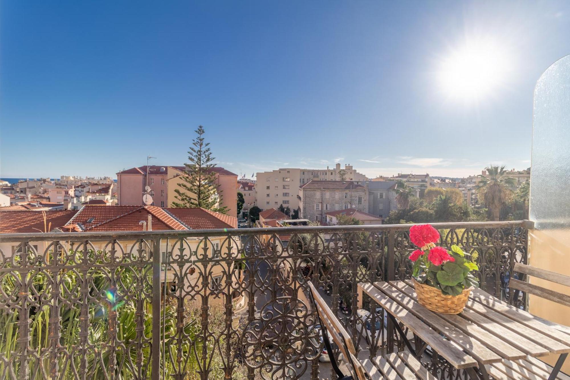 Charming Studio In The Heart Of Menton Ngoại thất bức ảnh
